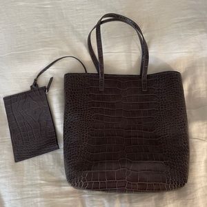 Royce NYC crocodile dark brown tote